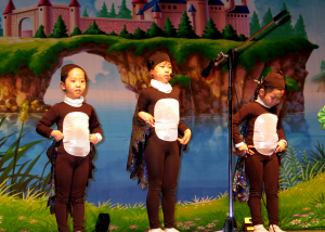 2005.12.10-Performance--LionKing - Musical English - early childhood learning program