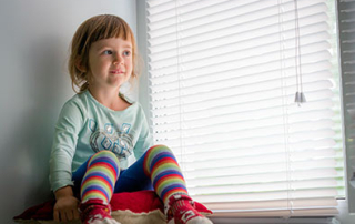 Children's Safety and window coverings - Musical English - early childhood learning program