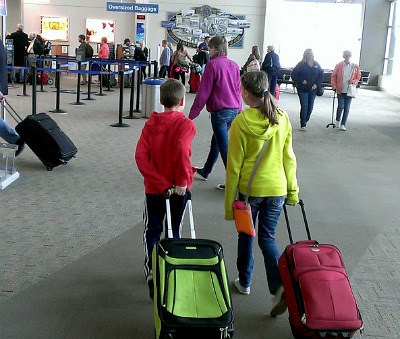 Navigating Airports With Small Children - Musical English - early childhood learning program