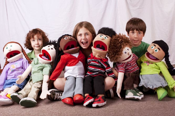 Children And Their Puppets - Musical English - early childhood development program